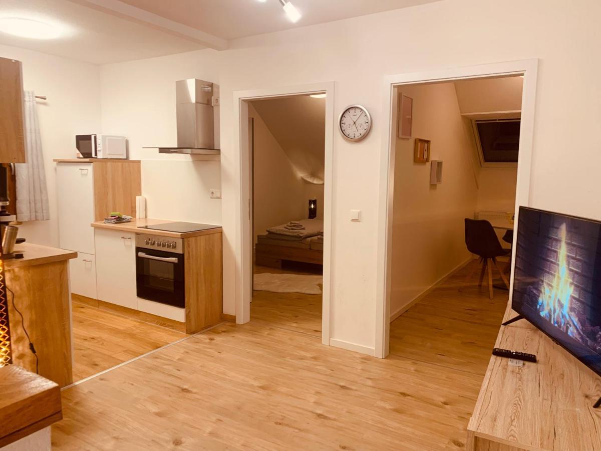 Felix Living 3, Modern & Cozy 2 Zimmer Wohnung, Netflix, Parkplatz Salzweg Kültér fotó