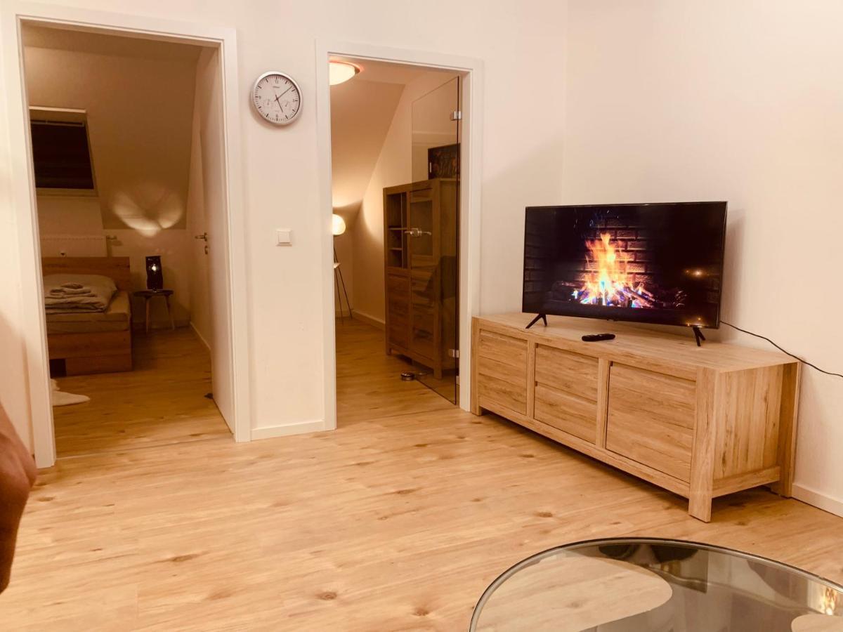 Felix Living 3, Modern & Cozy 2 Zimmer Wohnung, Netflix, Parkplatz Salzweg Kültér fotó