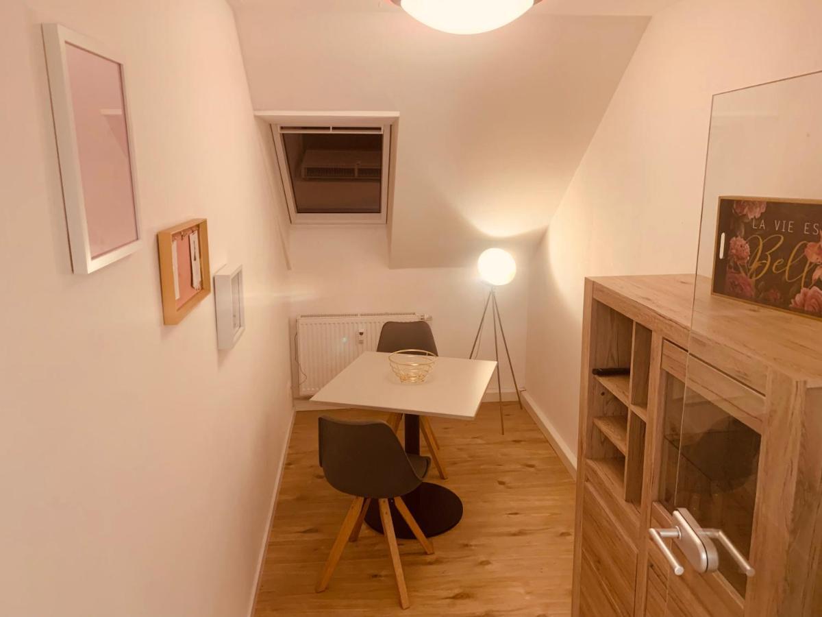 Felix Living 3, Modern & Cozy 2 Zimmer Wohnung, Netflix, Parkplatz Salzweg Kültér fotó